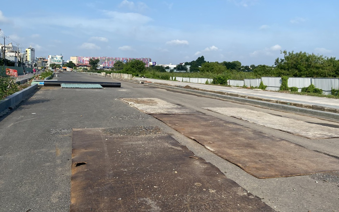 Một g&oacute;i thầu thuộc dự &aacute;n 4.800 tỷ qua s&acirc;n bay T&acirc;n Sơn Nhất c&oacute; nguy cơ 'g&atilde;y' tiến độ