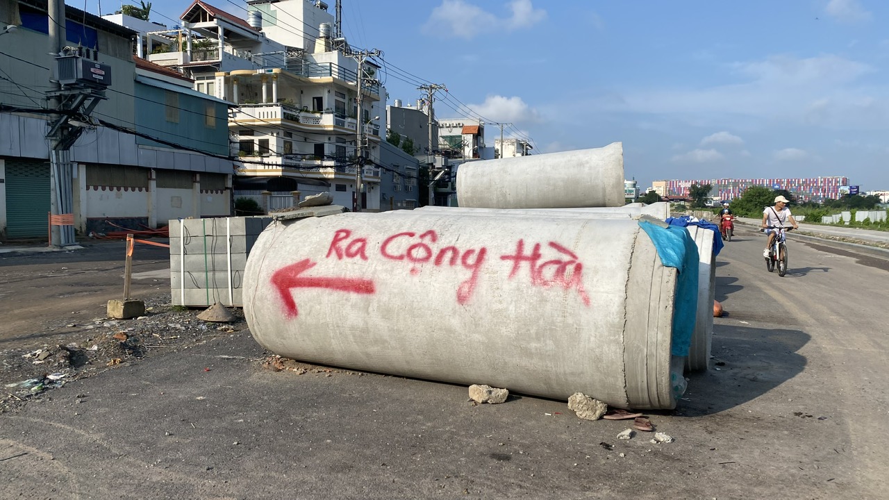 Một g&oacute;i thầu thuộc dự &aacute;n 4.800 tỷ qua s&acirc;n bay T&acirc;n Sơn Nhất c&oacute; nguy cơ "g&atilde;y" tiến độ- Ảnh 4.