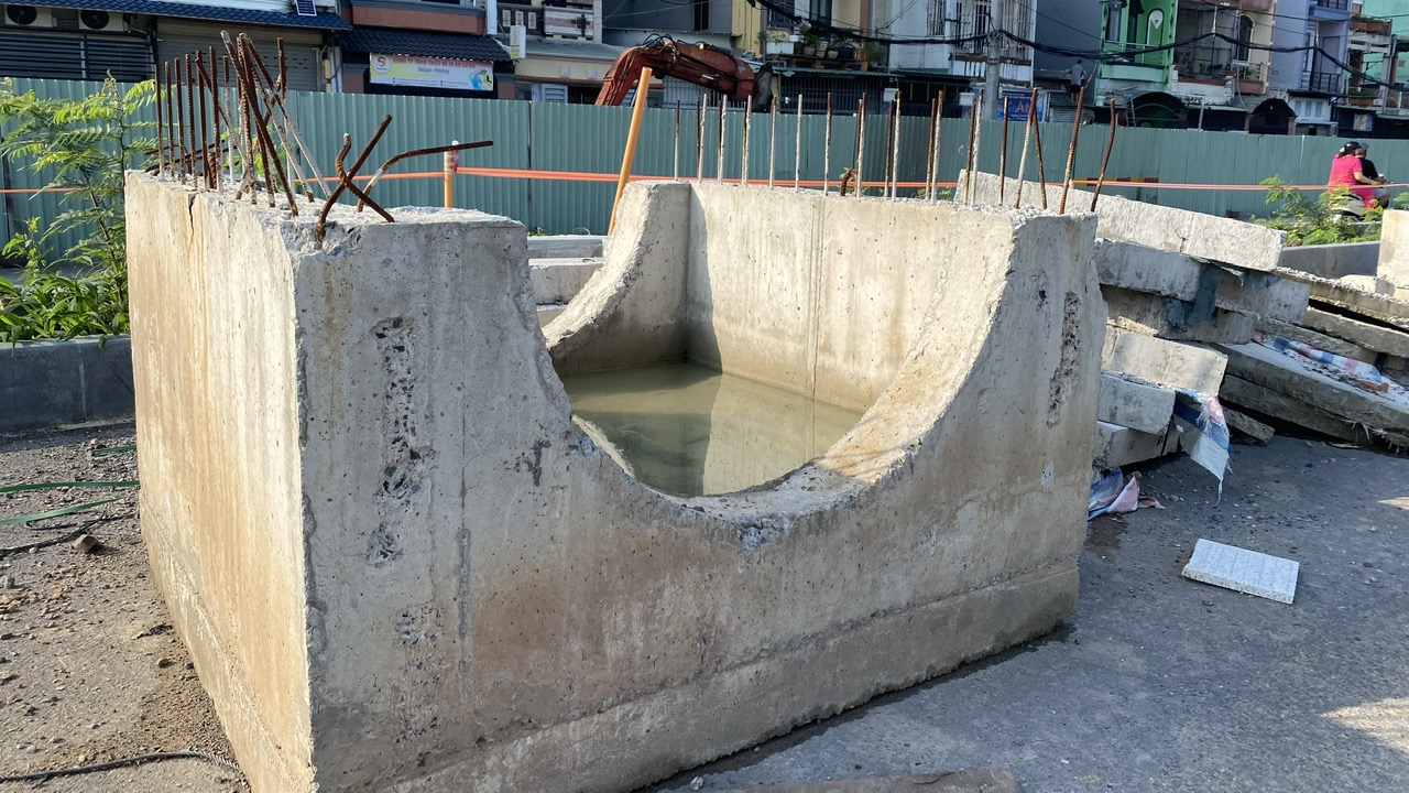 Một g&oacute;i thầu thuộc dự &aacute;n 4.800 tỷ qua s&acirc;n bay T&acirc;n Sơn Nhất c&oacute; nguy cơ "g&atilde;y" tiến độ- Ảnh 6.