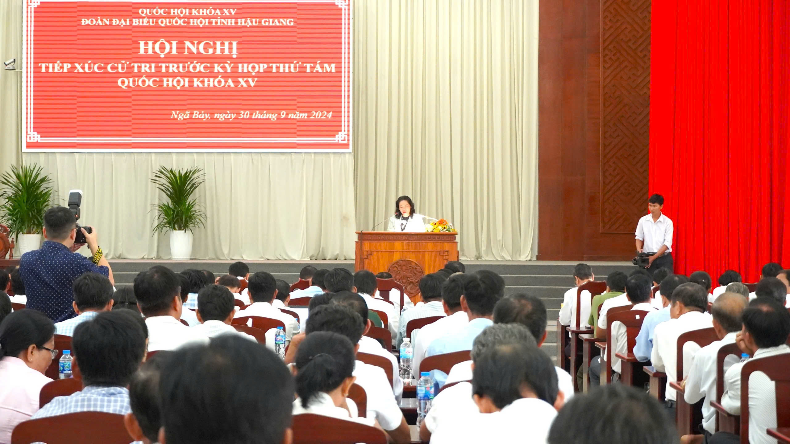 Chủ tịch Quốc hội: Hậu Giang tập trung nguồn lực ph&aacute;t triển hạ tầng giao th&ocirc;ng- Ảnh 2.