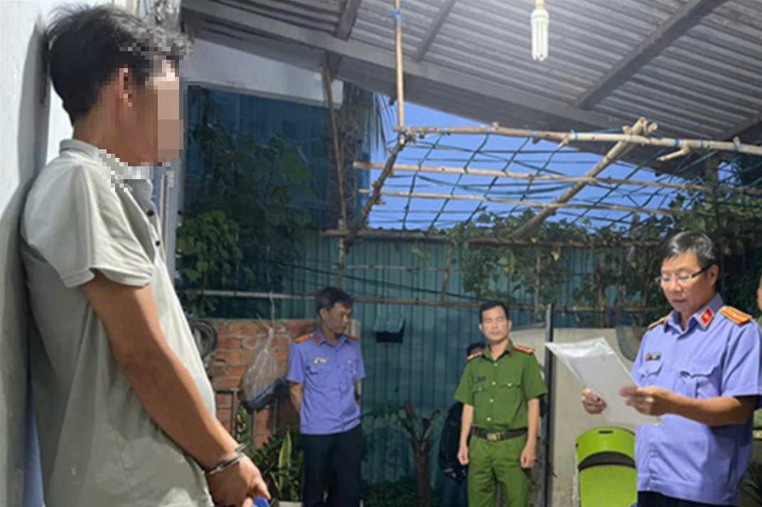 Bắt đối tượng d&acirc;m &ocirc; với ch&aacute;u b&eacute; 11 tuổi- Ảnh 1.