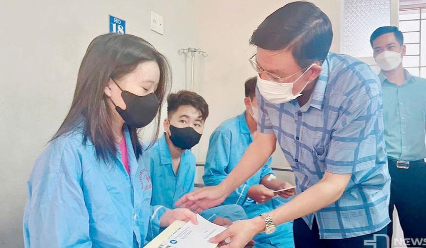 Th&aacute;i Nguy&ecirc;n: Học sinh nhập viện bất thường trong dịp lễ 2/9 được hỗ trợ 5 triệu đồng- Ảnh 1.