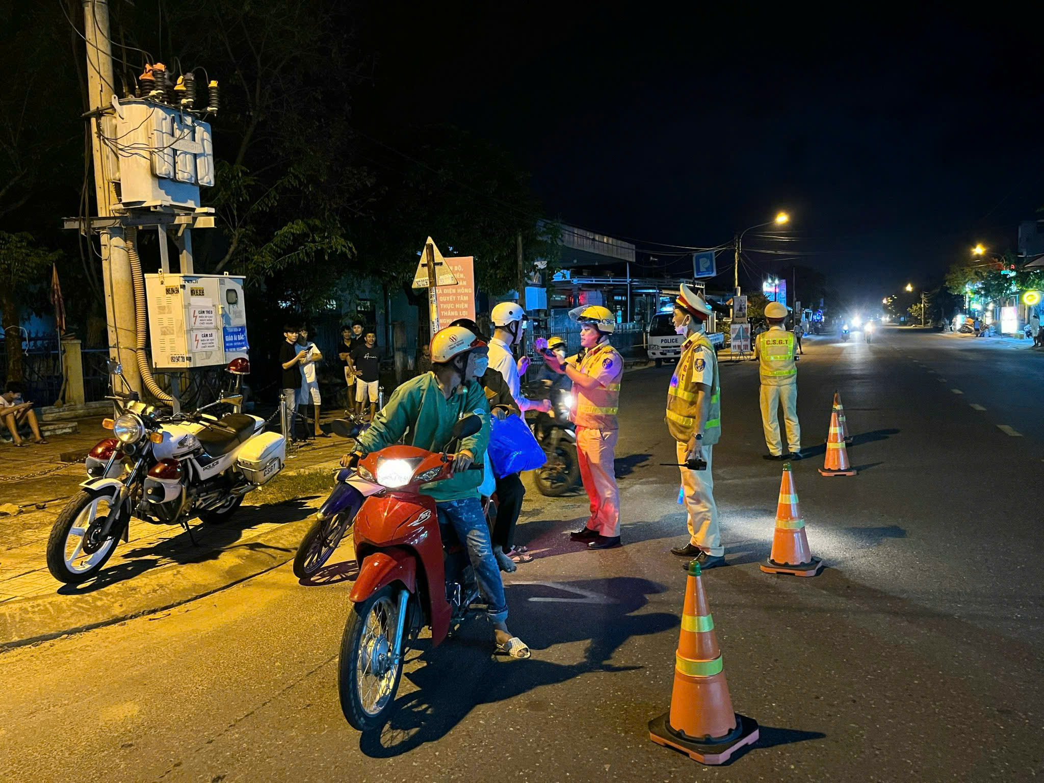 Tai nạn giao th&ocirc;ng cửa ng&otilde; ph&iacute;a Bắc Quảng Nam giảm s&acirc;u- Ảnh 1.