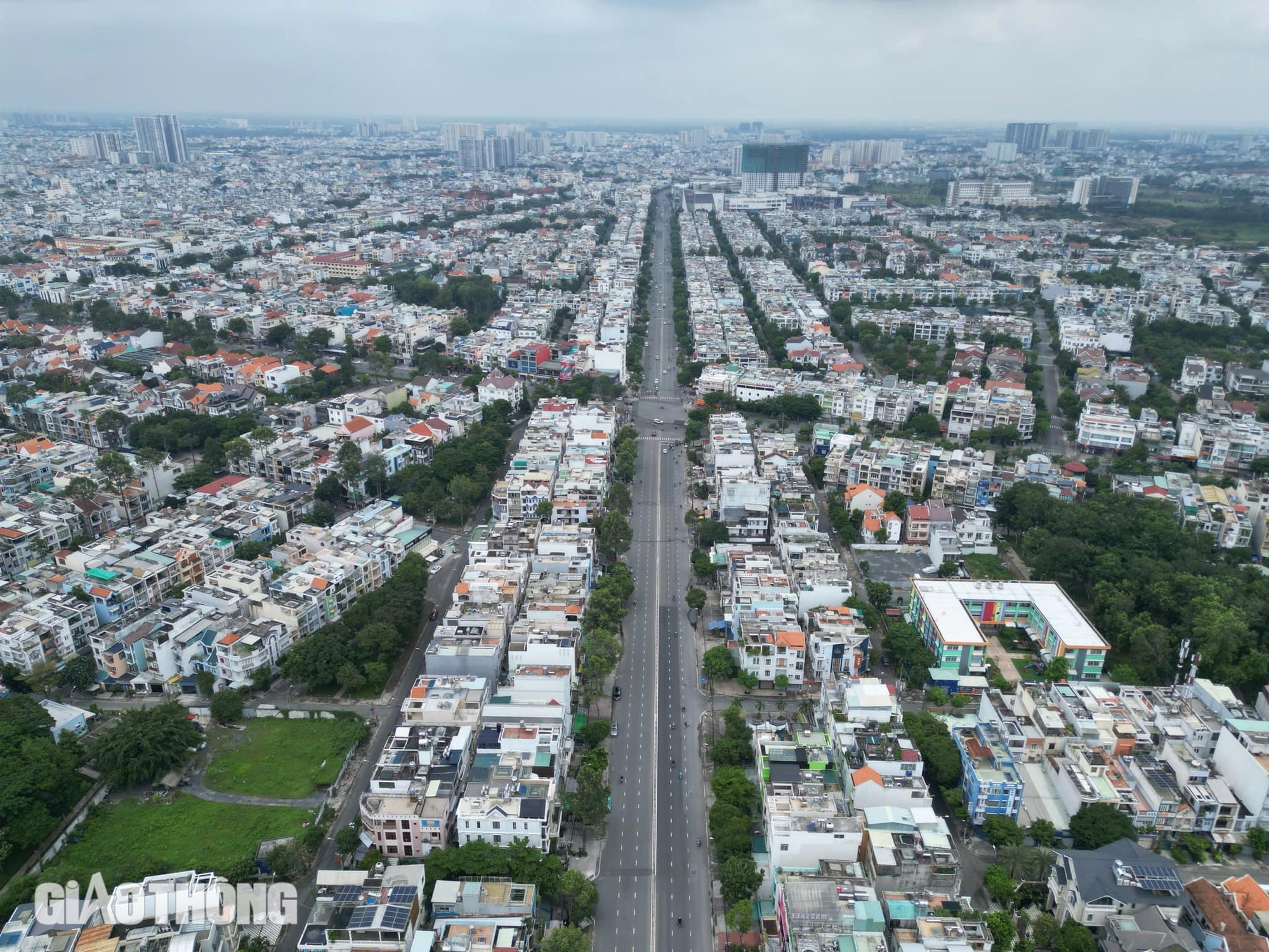 Thông xe đường Tên Lửa ở TP.HCM: Món quà cho năm học mới- Ảnh 1. Thông xe đường Tên Lửa ở TP.HCM: Món quà cho năm học mới- Ảnh 1.