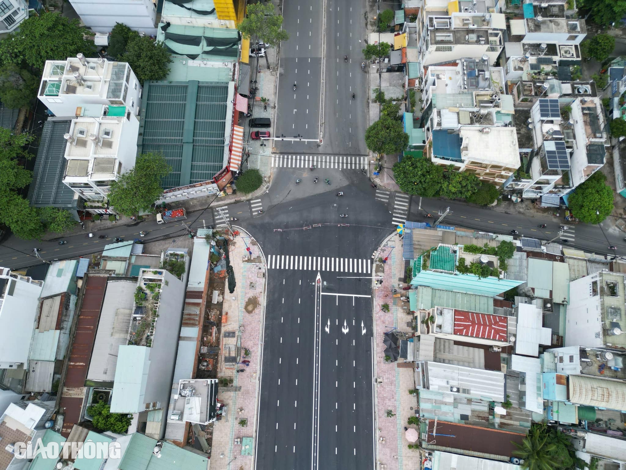 Thông xe đường Tên Lửa ở TP.HCM: Món quà cho năm học mới- Ảnh 2. Thông xe đường Tên Lửa ở TP.HCM: Món quà cho năm học mới- Ảnh 2.