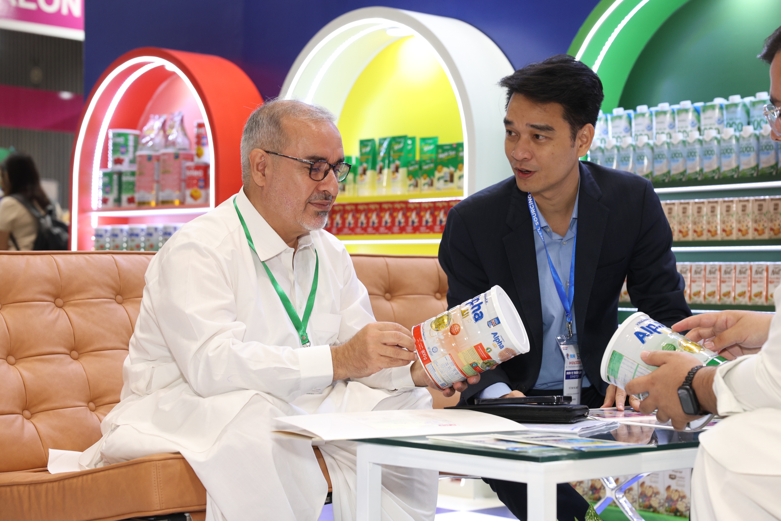 Các hoạt động xúc tiến thương mại hiệu quả có tác động lớn đến kết quả kinh doanh quốc tế thời gian qua của Vinamilk. Các hoạt động xúc tiến thương mại hiệu quả có tác động lớn đến kết quả kinh doanh quốc tế thời gian qua của Vinamilk.