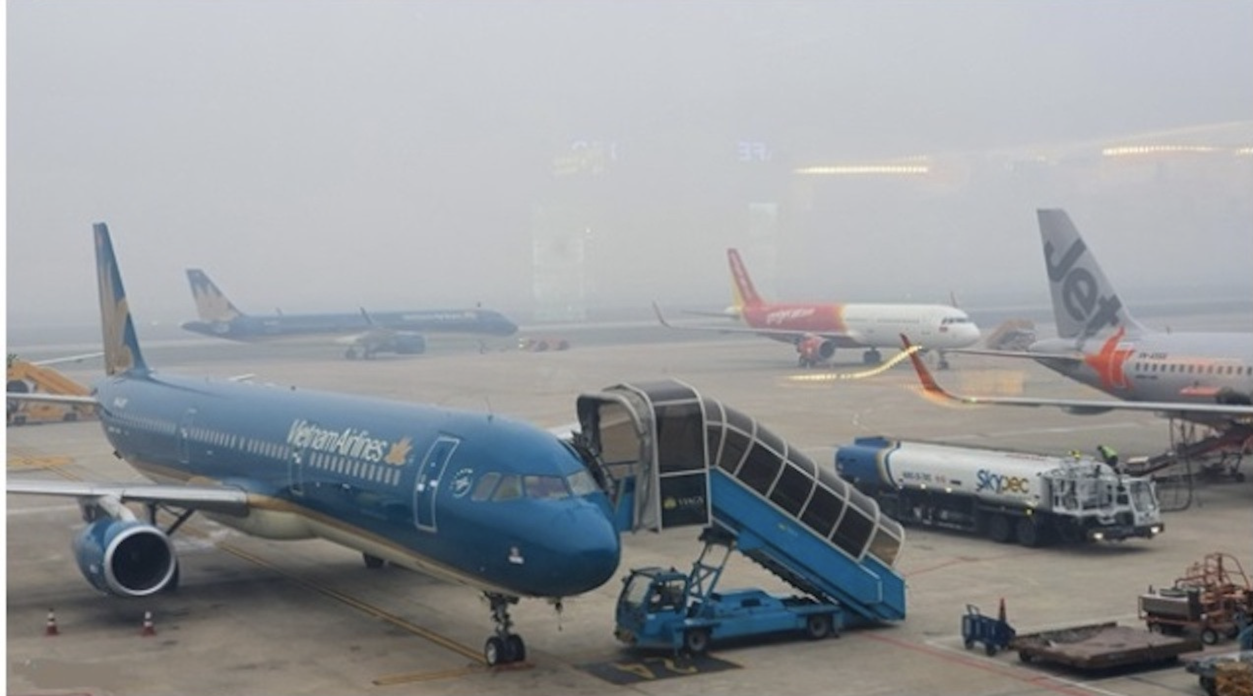 K&eacute;o d&agrave;i thời gian đ&oacute;ng cửa s&acirc;n bay Nội B&agrave;i do ảnh hưởng b&atilde;o số 3- Ảnh 1.