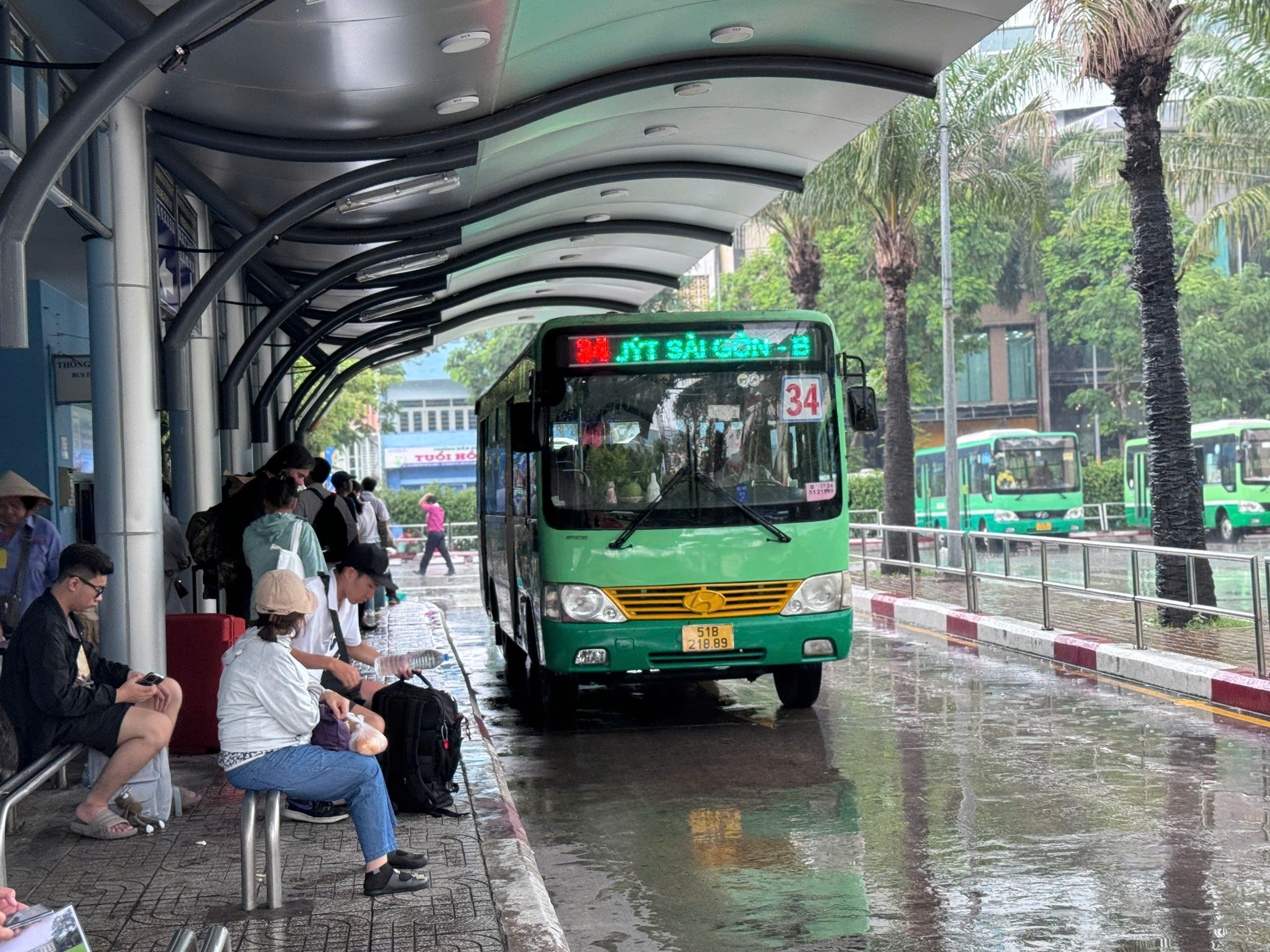 Nhiều HTX xe bu&yacute;t lo kh&ocirc;ng tr&uacute;ng thầu, Sở X&acirc;y dựng TP.HCM n&oacute;i g&igrave;?- Ảnh 2.
