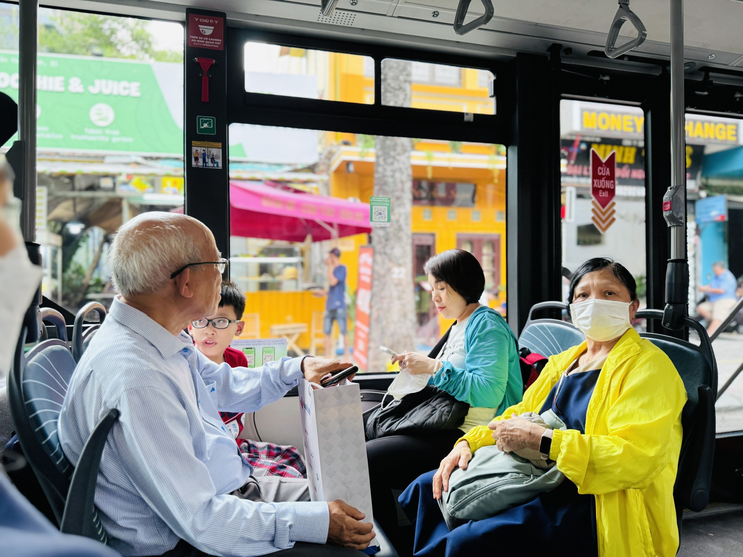Sở GTVT TP.HCM: Trạm sạc quyết định t&iacute;nh khả thi khi chuyển đổi xe điện- Ảnh 2.
