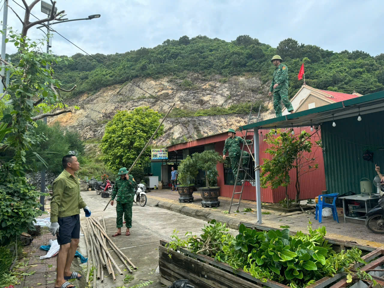 C&aacute;c tỉnh cấm biển, di dời d&acirc;n, cho học sinh nghỉ học để tr&aacute;nh b&atilde;o số 3- Ảnh 2.