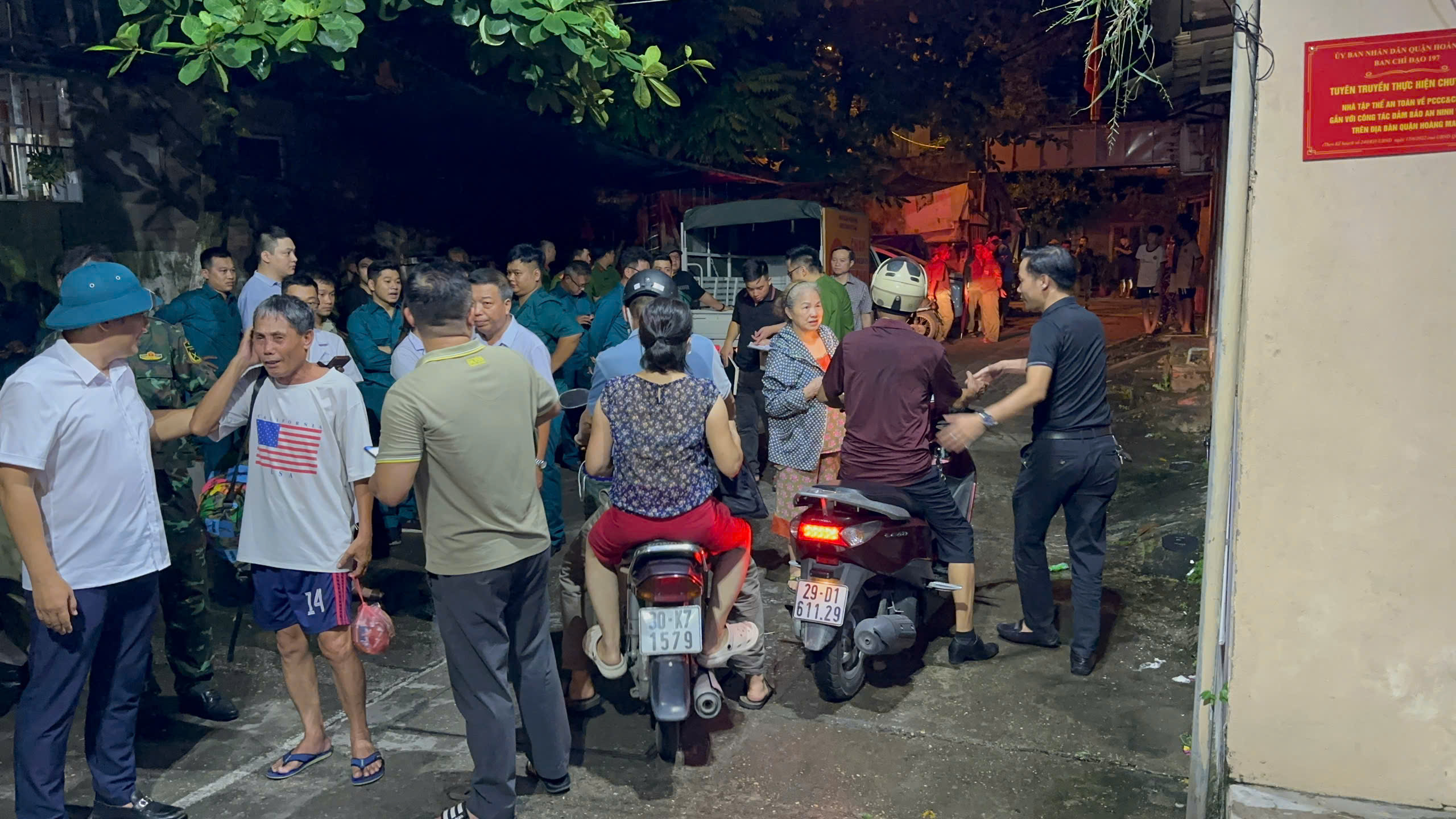 Cận cảnh nơi ở tạm của 160 người H&agrave; Nội phải di dời để tr&aacute;nh si&ecirc;u b&atilde;o- Ảnh 10.