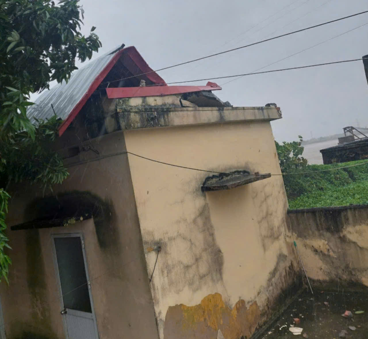 B&atilde;o số 3: Đường thủy vẫn an to&agrave;n, chưa c&oacute; sự cố va tr&ocirc;i- Ảnh 3.