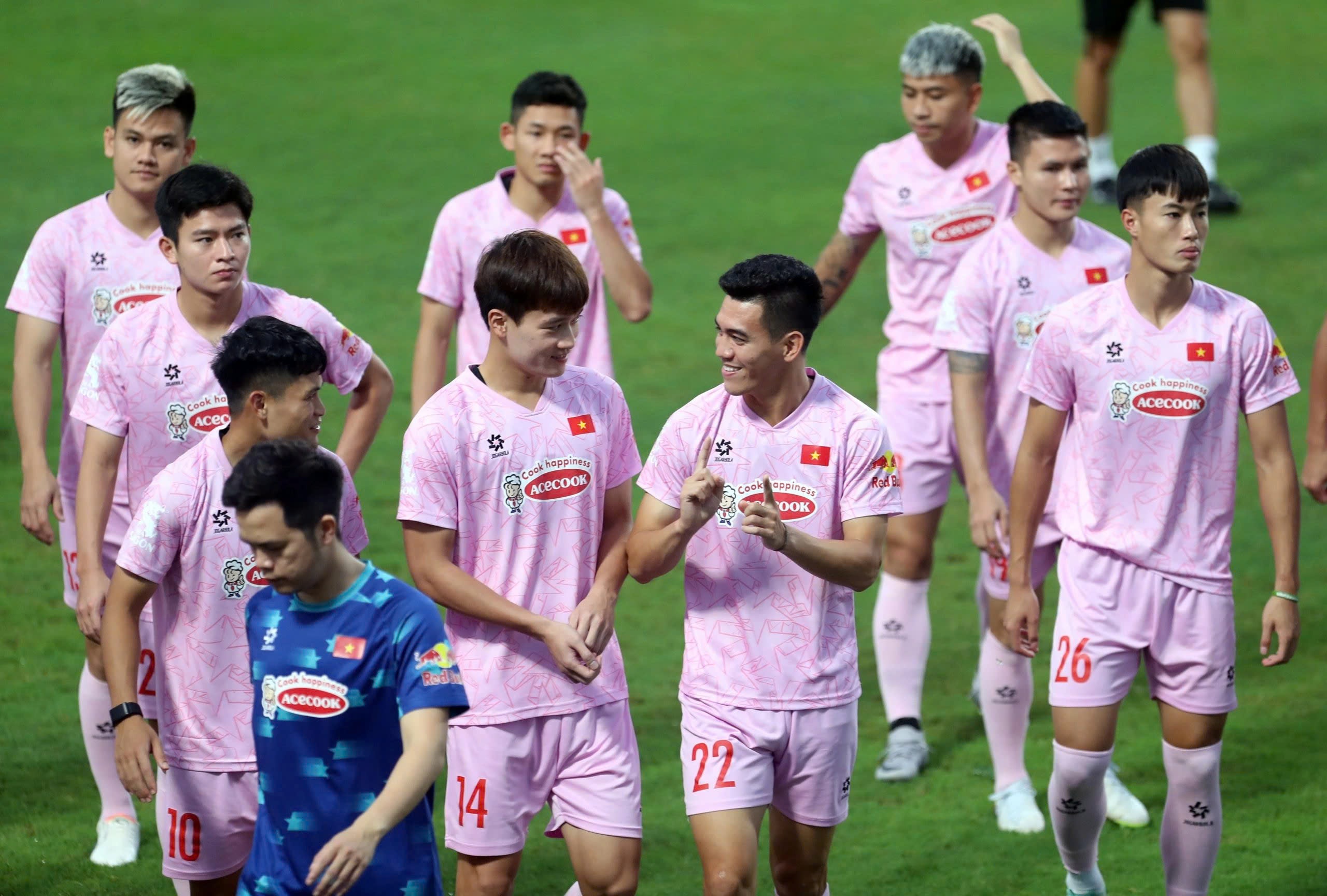 Tiền đạo đội tuyển Việt Nam muốn c&oacute; th&ecirc;m "doping" ở trận gặp Th&aacute;i Lan- Ảnh 1.