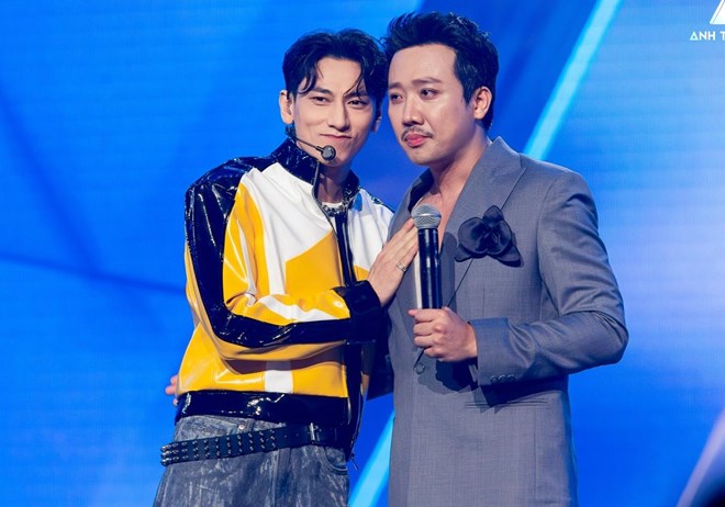 Chung kết Anh trai say hi: Isaac khiến Trấn Th&agrave;nh bật kh&oacute;c- Ảnh 4.