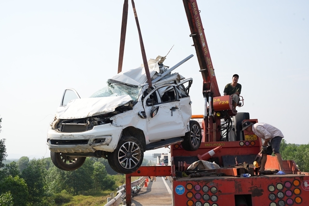 Tài xế vượt ẩu làm 3 mẹ con tử vong trên cao tốc Cam Lộ - La Sơn bị phạt 7,5 năm tù- Ảnh 1. Tài xế vượt ẩu làm 3 mẹ con tử vong trên cao tốc Cam Lộ - La Sơn bị phạt 7,5 năm tù- Ảnh 1.