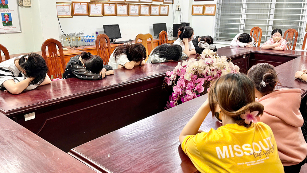 Triệt x&oacute;a đường d&acirc;y tổ chức mại d&acirc;m gi&aacute; từ 1 đến 5 triệu đồng ở An Giang- Ảnh 3.