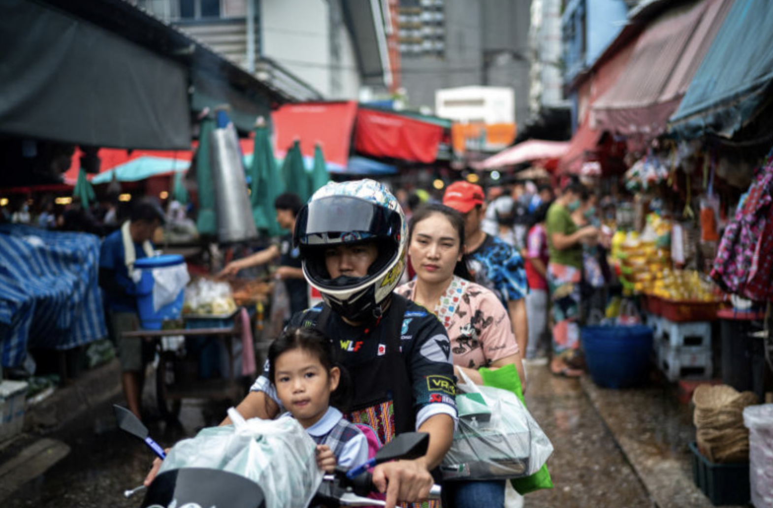 Th&aacute;i Lan sẽ ph&aacute;t tiền cho người d&acirc;n mua sắm từ th&aacute;ng 9- Ảnh 1.