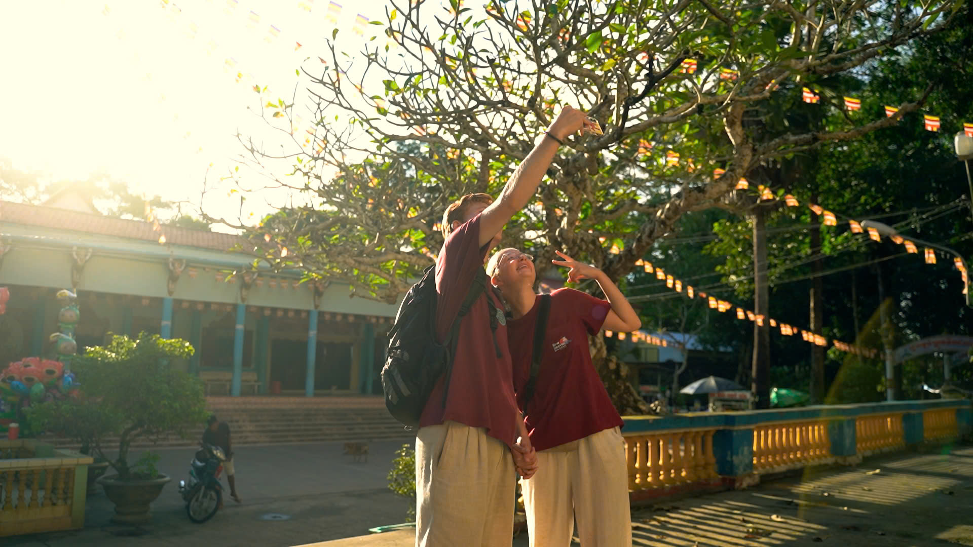 Du khách đổ về chiêm bái tượng Phật nằm trong ngôi chùa Khmer ở Sóc Trăng- Ảnh 3. Du khách đổ về chiêm bái tượng Phật nằm trong ngôi chùa Khmer ở Sóc Trăng- Ảnh 3.