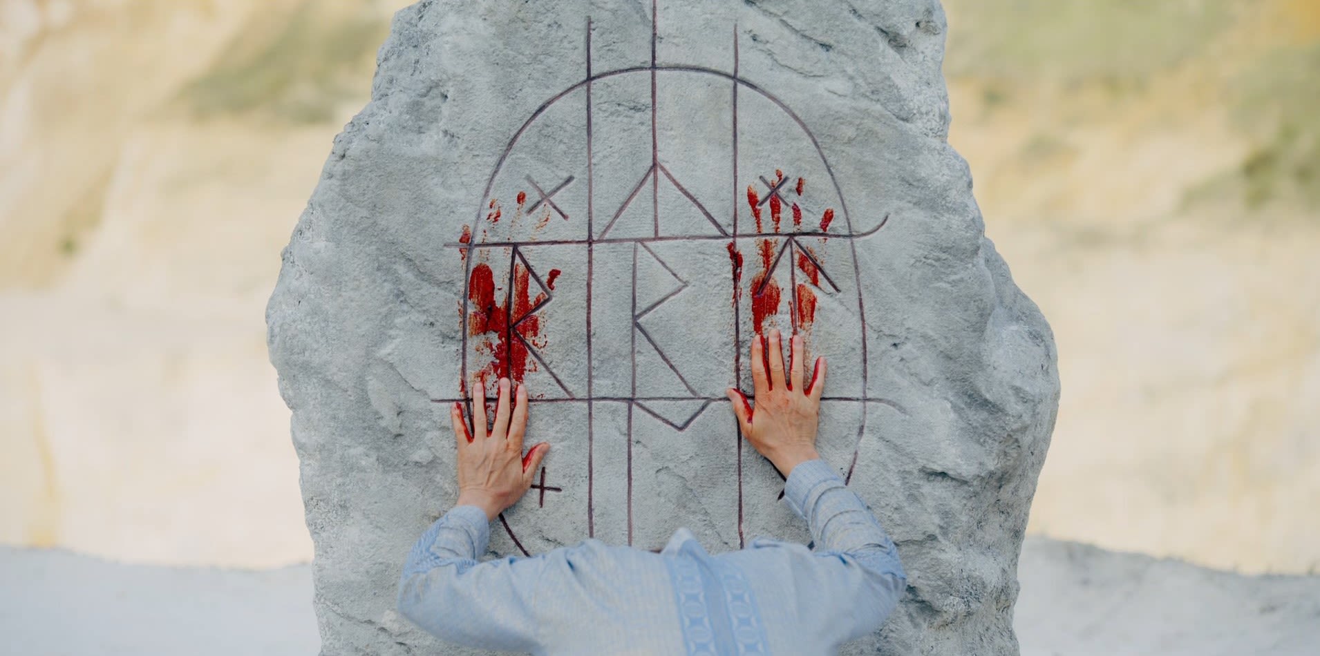 Florence Pugh từng suy sụp khi đ&oacute;ng Midsommar- Ảnh 4.