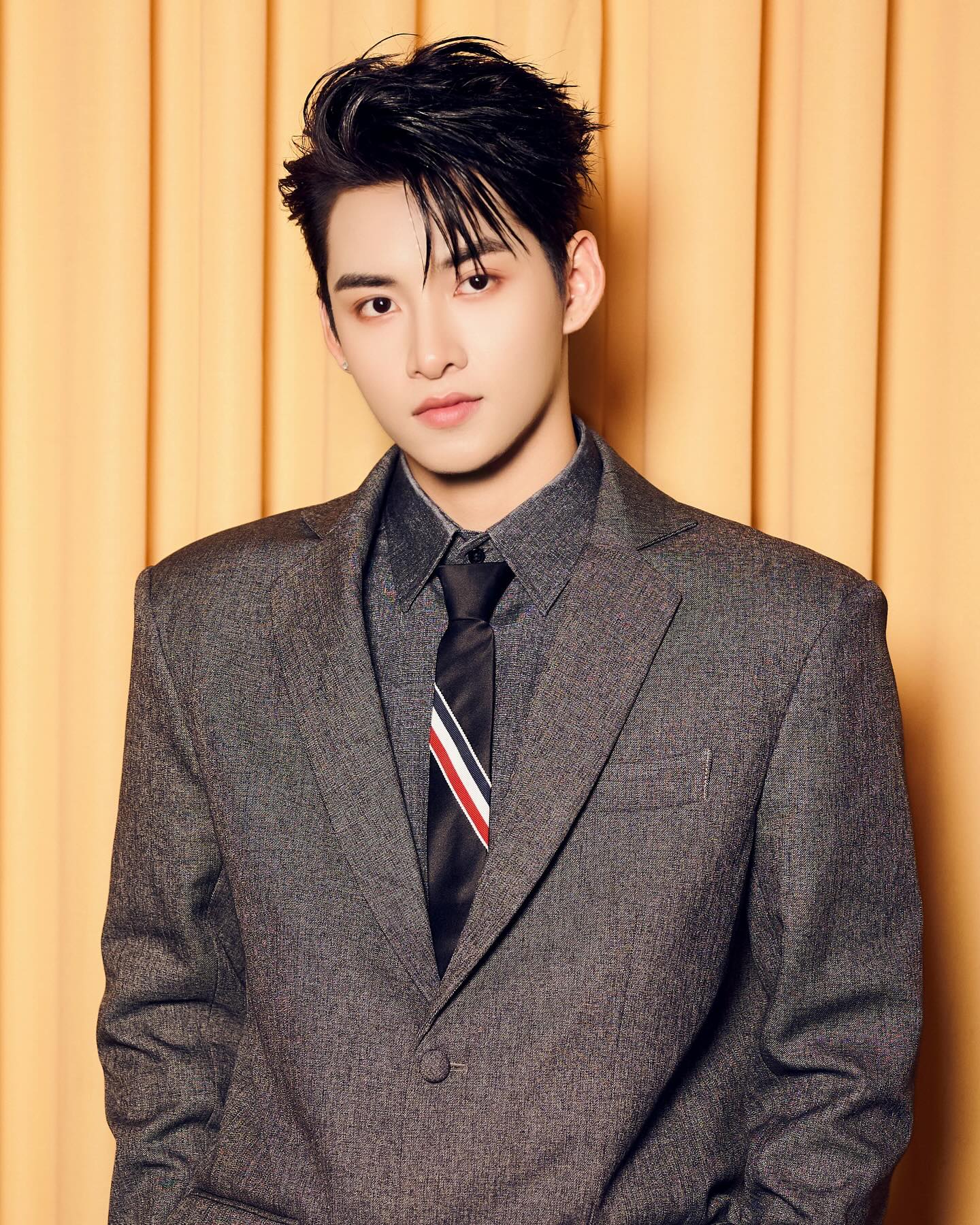 H&ugrave;ng Huỳnh của "Anh trai say hi" tung bằng chứng kh&ocirc;ng đạo nh&aacute;i MV của Jungkook (BTS)- Ảnh 1.