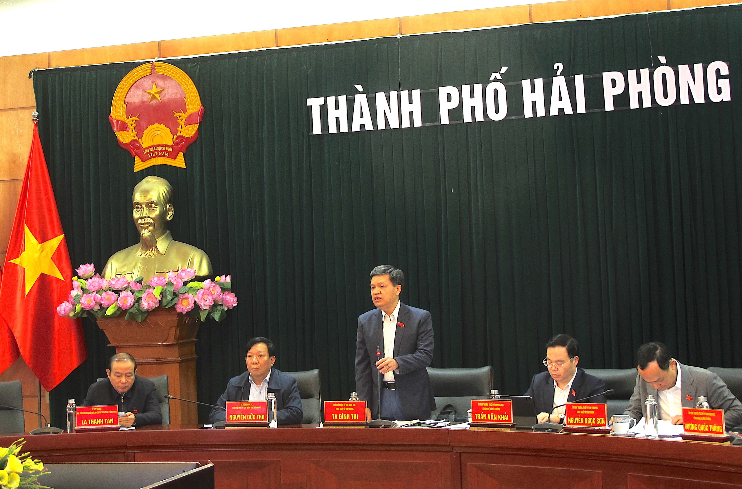 Đột ph&aacute; thể chế, tạo đ&ograve;n bẩy ph&aacute;t triển đường sắt- Ảnh 1.