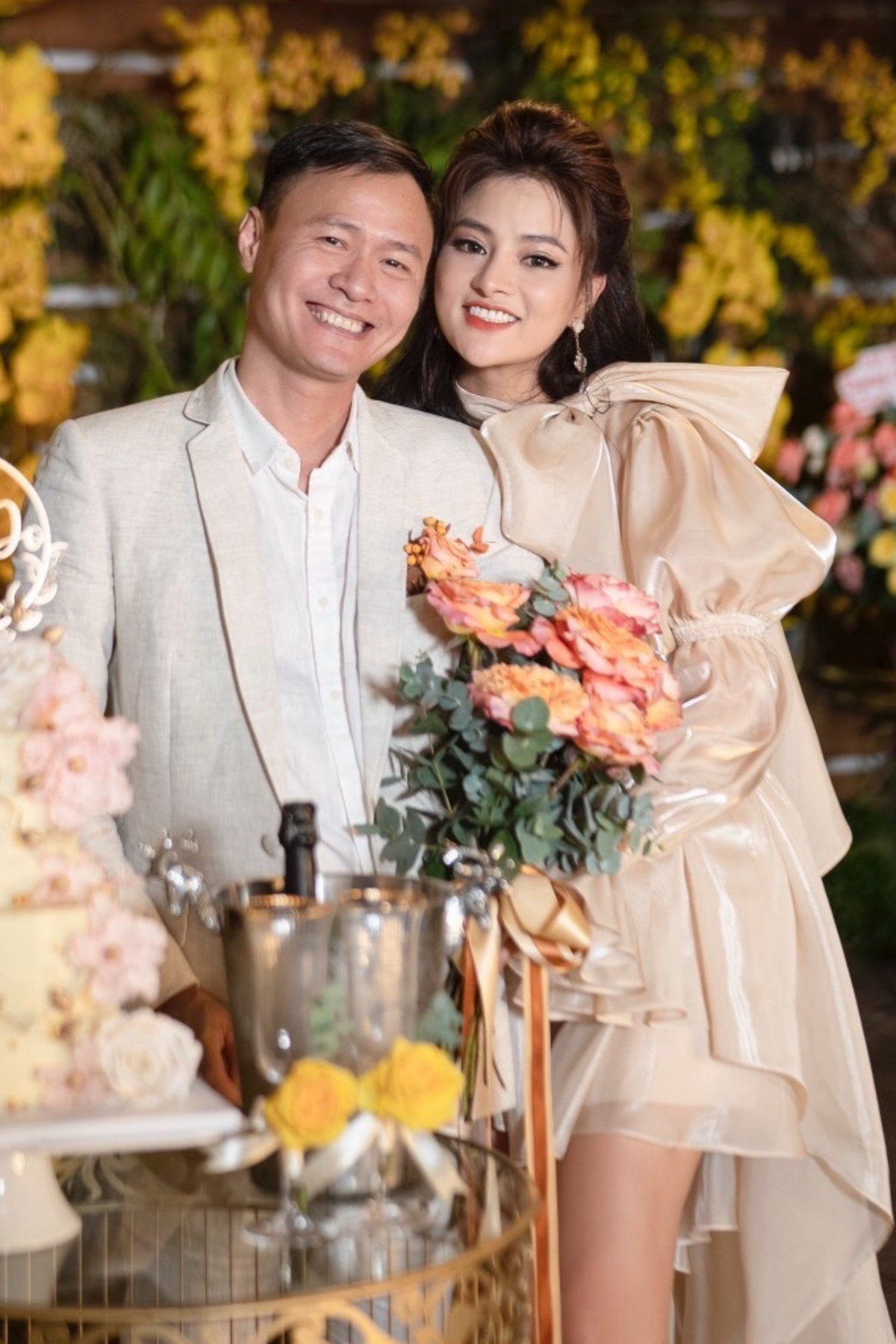 Vũ Thu Phương x&aacute;c nhận ly h&ocirc;n đại gia: "Ai cũng c&oacute; những nỗi buồn khổ ri&ecirc;ng"- Ảnh 1.