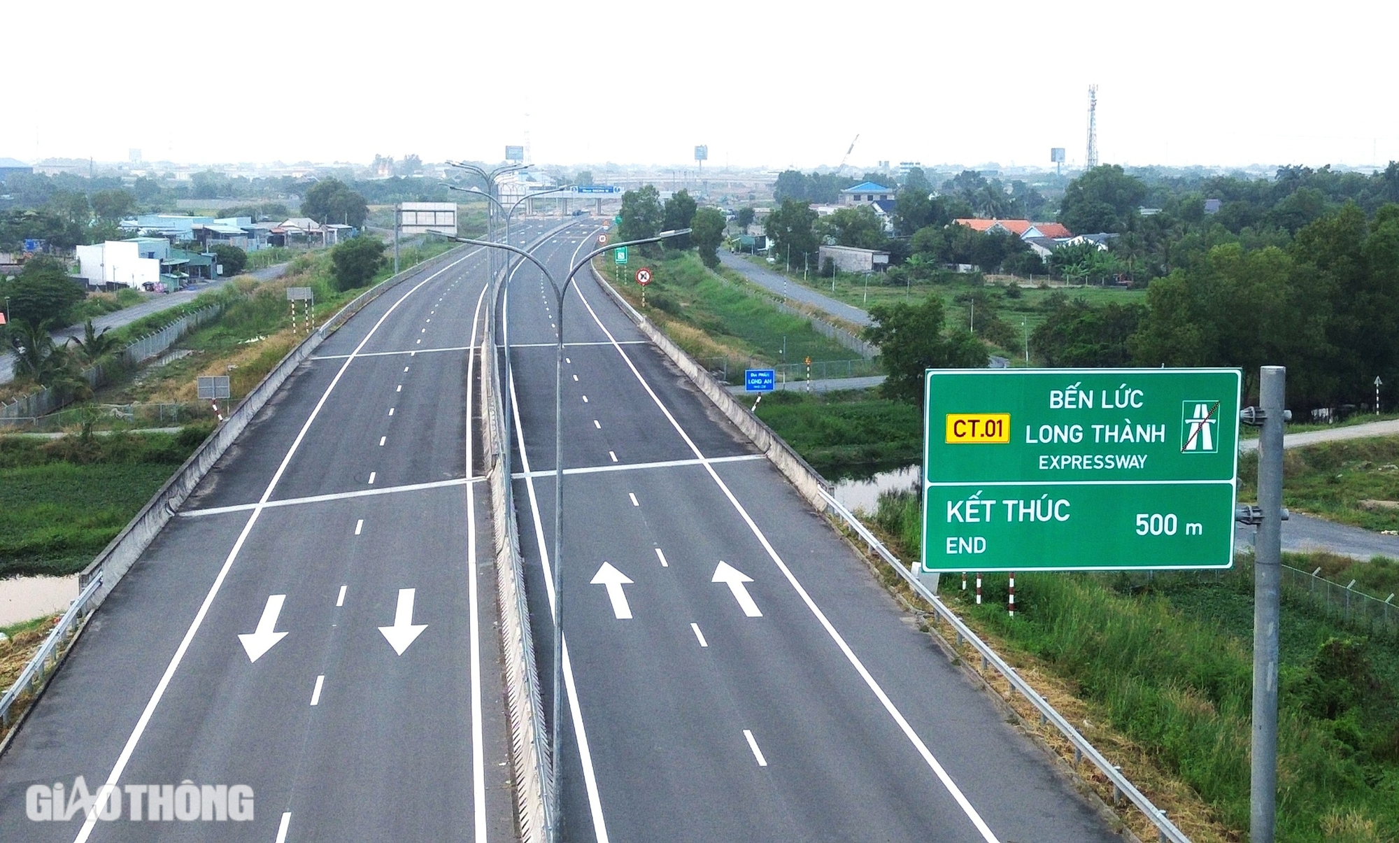 Ngắm hai nút giao kết nối QL1 với cao tốc TP.HCM - Trung Lương sắp thông xe- Ảnh 9. Ngắm hai nút giao kết nối QL1 với cao tốc TP.HCM - Trung Lương sắp thông xe- Ảnh 9.