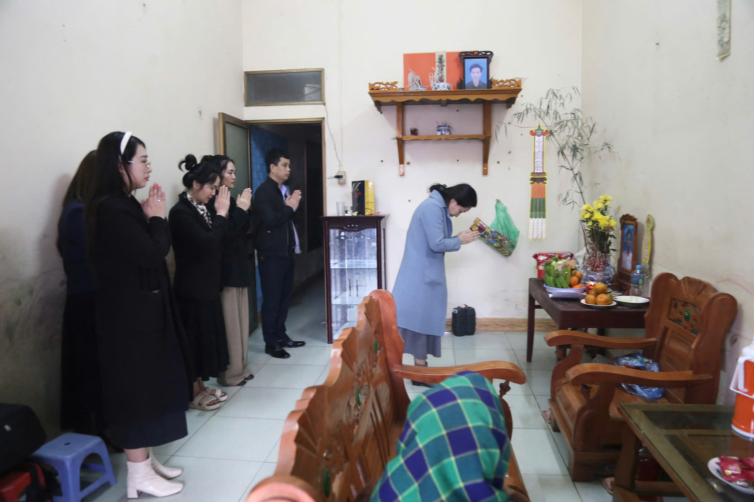 C&aacute;c con gạt nước mắt hiến tạng người mẹ tử vong để hồi sinh 4 cuộc đời- Ảnh 2.