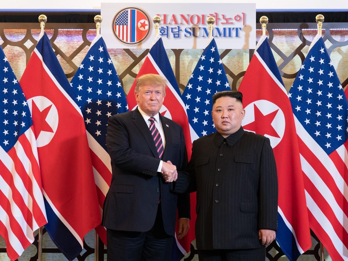Tình báo Hàn Quốc tin ông Trump muốn gặp lại Chủ tịch Triều Tiên Kim Jong-un- Ảnh 1. Tình báo Hàn Quốc tin ông Trump muốn gặp lại Chủ tịch Triều Tiên Kim Jong-un- Ảnh 1.