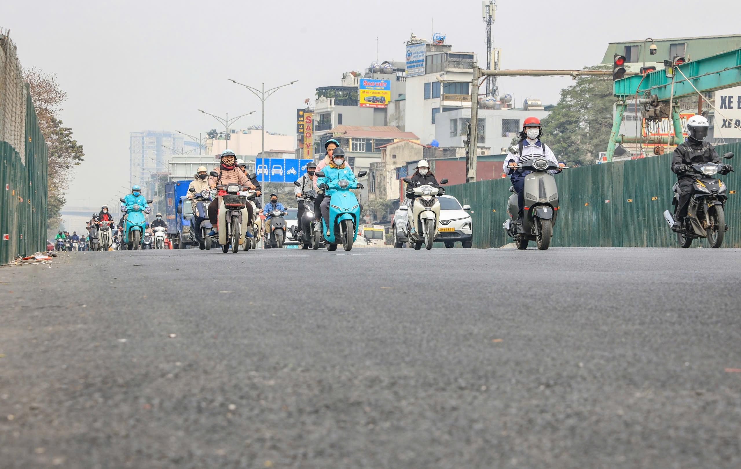H&agrave; Nội: To&agrave;n cảnh đường Giải Ph&oacute;ng - Kim Đồng sau khi nh&agrave; thầu ho&agrave;n trả mặt đường- Ảnh 6.