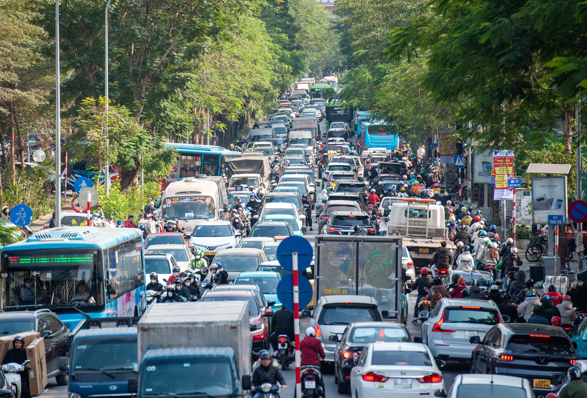 H&agrave; Nội: H&oacute;a giải h&agrave;ng chục điểm đen &ugrave;n tắc c&aacute;ch n&agrave;o?- Ảnh 2.