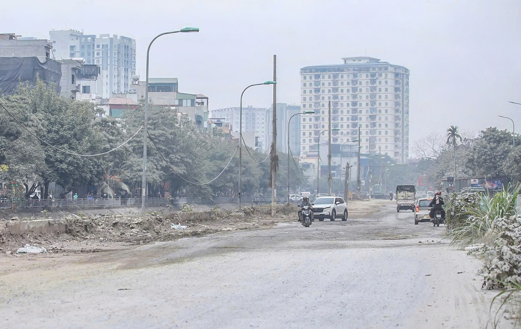 Đường nát như tương vẫn chờ mặt bằng để nâng cấp- Ảnh 2. Đường nát như tương vẫn chờ mặt bằng để nâng cấp- Ảnh 2.