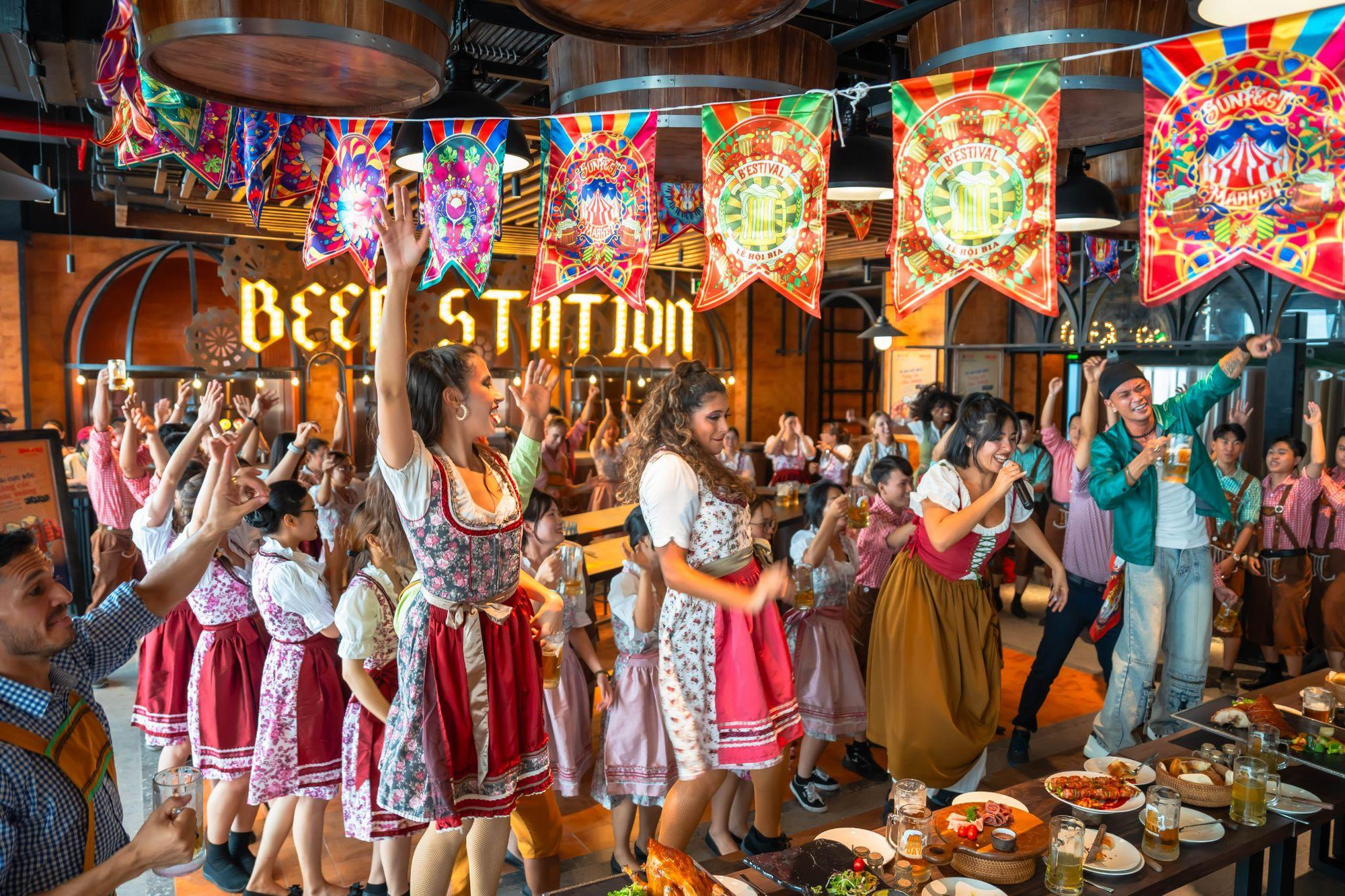 Doanh nghiệp hiến kế đưa DIFF 2025 trở thành “mùa pháo hoa” đáng nhớ nhất lịch sử?- Ảnh 4. Doanh nghiệp hiến kế đưa DIFF 2025 trở thành “mùa pháo hoa” đáng nhớ nhất lịch sử?- Ảnh 4.