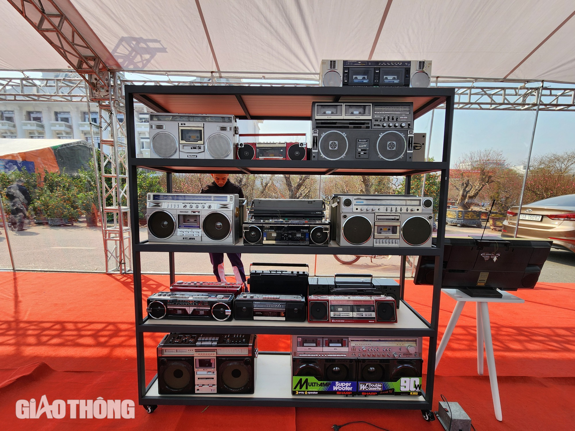 Cận cảnh cặp linh vật "b&eacute; Na" mũm mĩm tại Ph&uacute; Thọ g&acirc;y x&ocirc;n xao cộng đồng mạng- Ảnh 9.