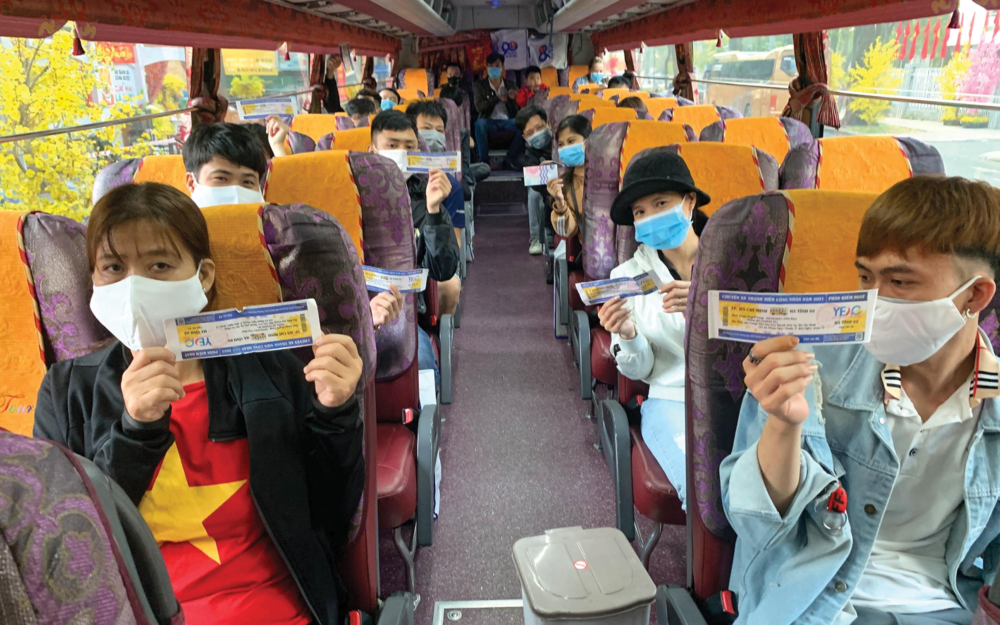 Ấm &aacute;p những chuyến xe Tết nghĩa t&igrave;nh