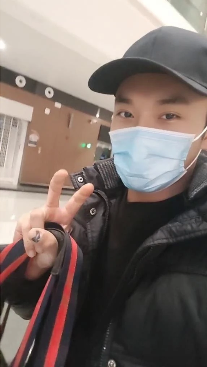 Người mẫu Trung Quốc trở về an to&agrave;n sau gần 1 th&aacute;ng mất t&iacute;ch ở Th&aacute;i Lan- Ảnh 2.