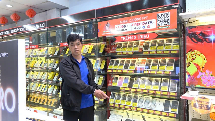 Bắt nam thanh ni&ecirc;n đột nhập trộm 17 điện thoại iPhone- Ảnh 1.
