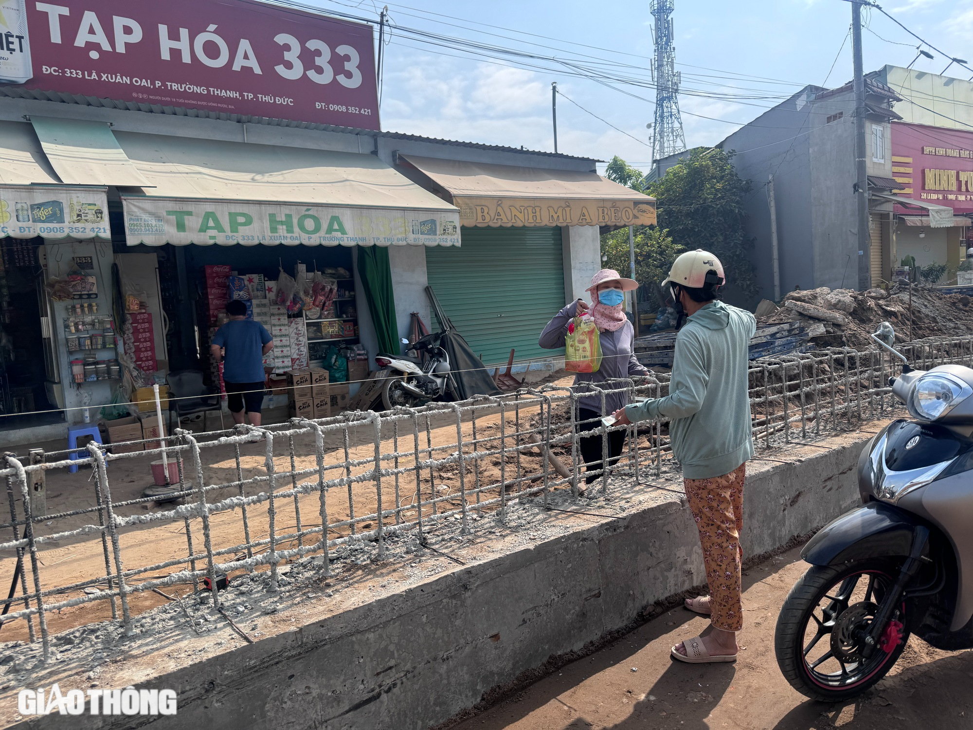 Thấp thỏm qua cầu cũ, người d&acirc;n ng&oacute;ng ng&agrave;y cầu Tăng Long mới ho&agrave;n th&agrave;nh- Ảnh 12.