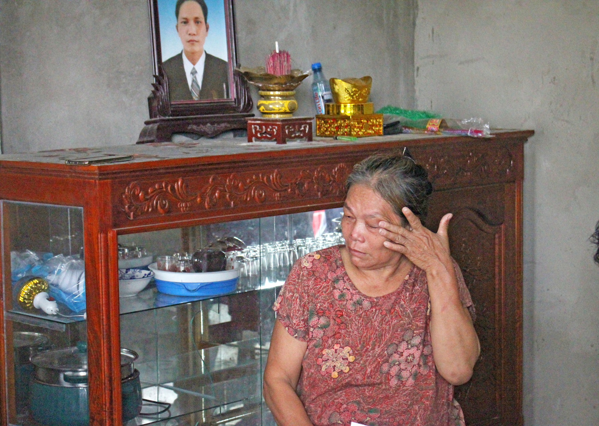 Con trai gặp nạn, cha mẹ gi&agrave; mất nơi nương tựa- Ảnh 1.
