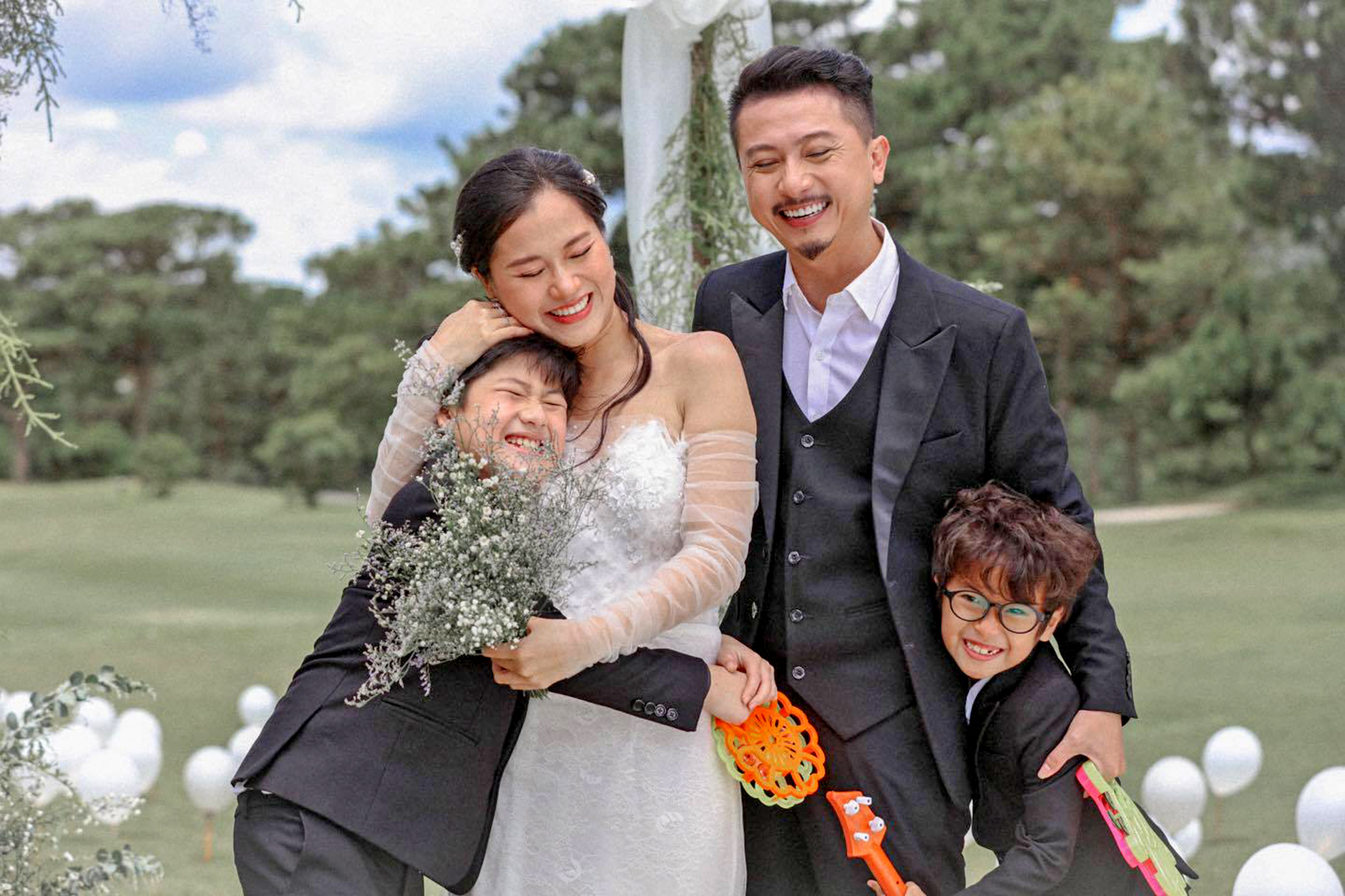 Diễn viên Lâm Vỹ Dạ: Hạnh phúc vì được ông xã chia sẻ mọi thứ- Ảnh 1. Diễn viên Lâm Vỹ Dạ: Hạnh phúc vì được ông xã chia sẻ mọi thứ- Ảnh 1.