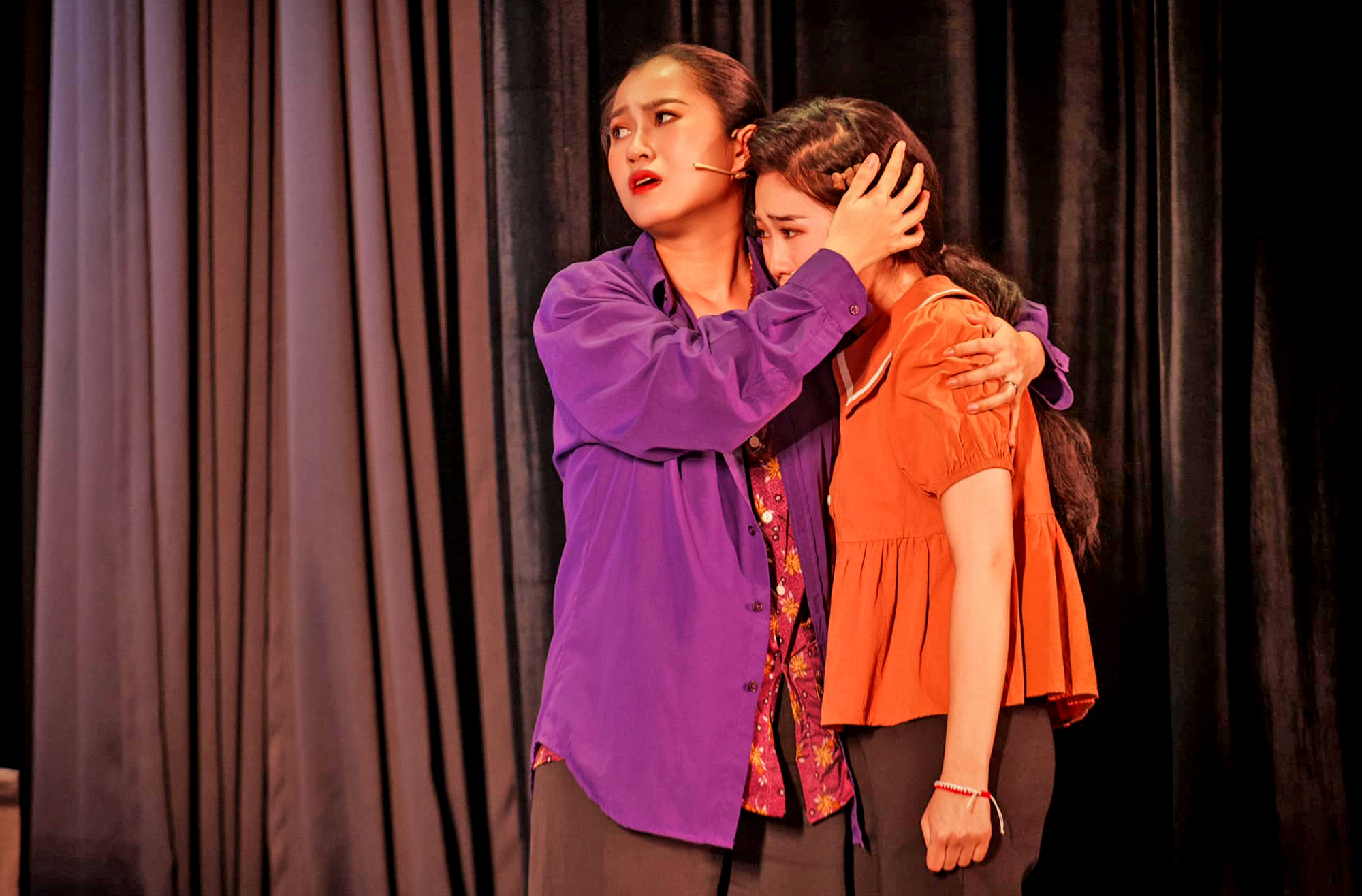 Diễn viên Lâm Vỹ Dạ: Hạnh phúc vì được ông xã chia sẻ mọi thứ- Ảnh 2. Diễn viên Lâm Vỹ Dạ: Hạnh phúc vì được ông xã chia sẻ mọi thứ- Ảnh 2.