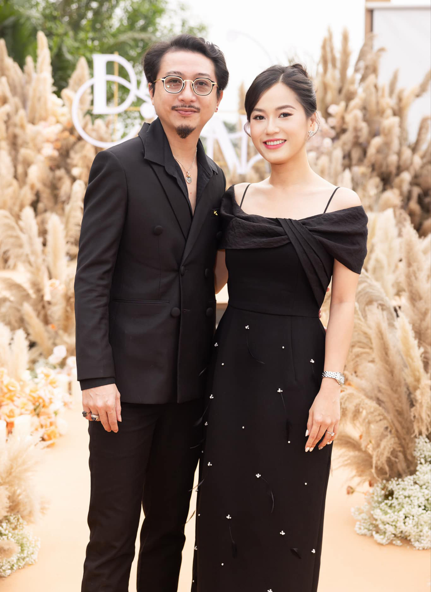 Diễn viên Lâm Vỹ Dạ: Hạnh phúc vì được ông xã chia sẻ mọi thứ- Ảnh 3. Diễn viên Lâm Vỹ Dạ: Hạnh phúc vì được ông xã chia sẻ mọi thứ- Ảnh 3.