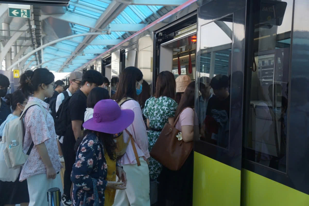 Đã khoan gần 650m hầm metro Nhổn - ga Hà Nội- Ảnh 2. Đã khoan gần 650m hầm metro Nhổn - ga Hà Nội- Ảnh 2.