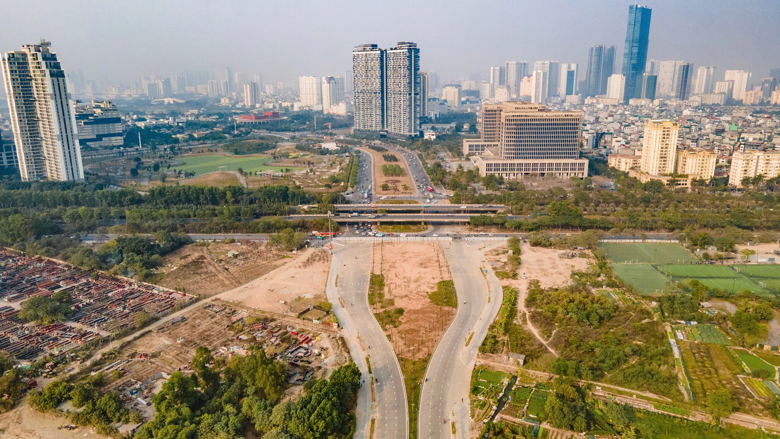 Cận cảnh đường L&ecirc; Quang Đạo trước ng&agrave;y tạm thời th&ocirc;ng tuyến- Ảnh 1.