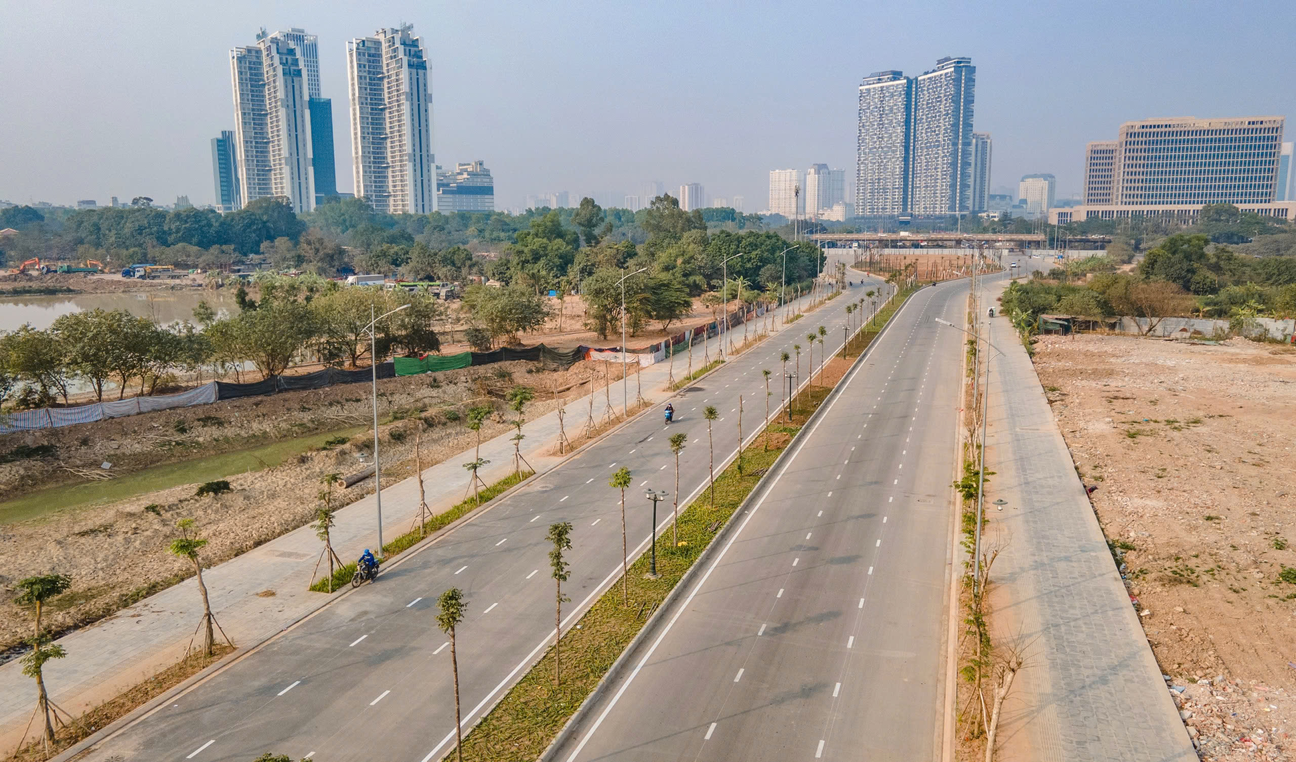 Cận cảnh đường L&ecirc; Quang Đạo trước ng&agrave;y tạm thời th&ocirc;ng tuyến- Ảnh 4.