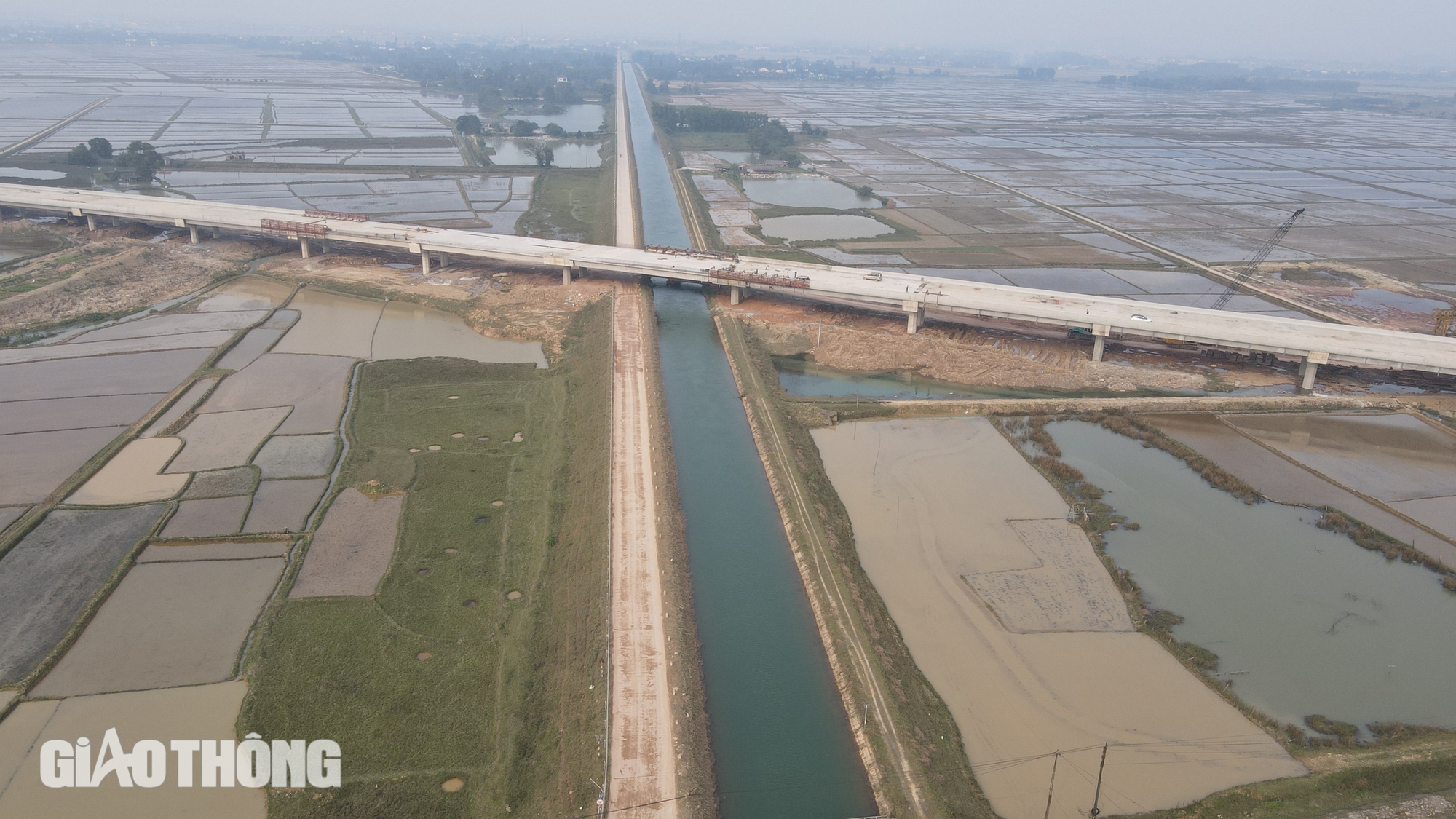 Những c&acirc;y cầu h&ugrave;ng vĩ tr&ecirc;n cao tốc Bắc - Nam qua H&agrave; Tĩnh- Ảnh 6.