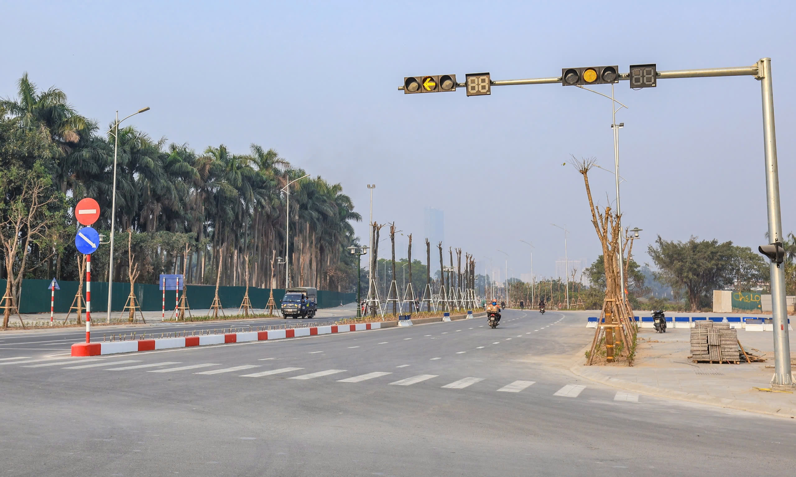 Cận cảnh đường L&ecirc; Quang Đạo trước ng&agrave;y tạm thời th&ocirc;ng tuyến- Ảnh 9.