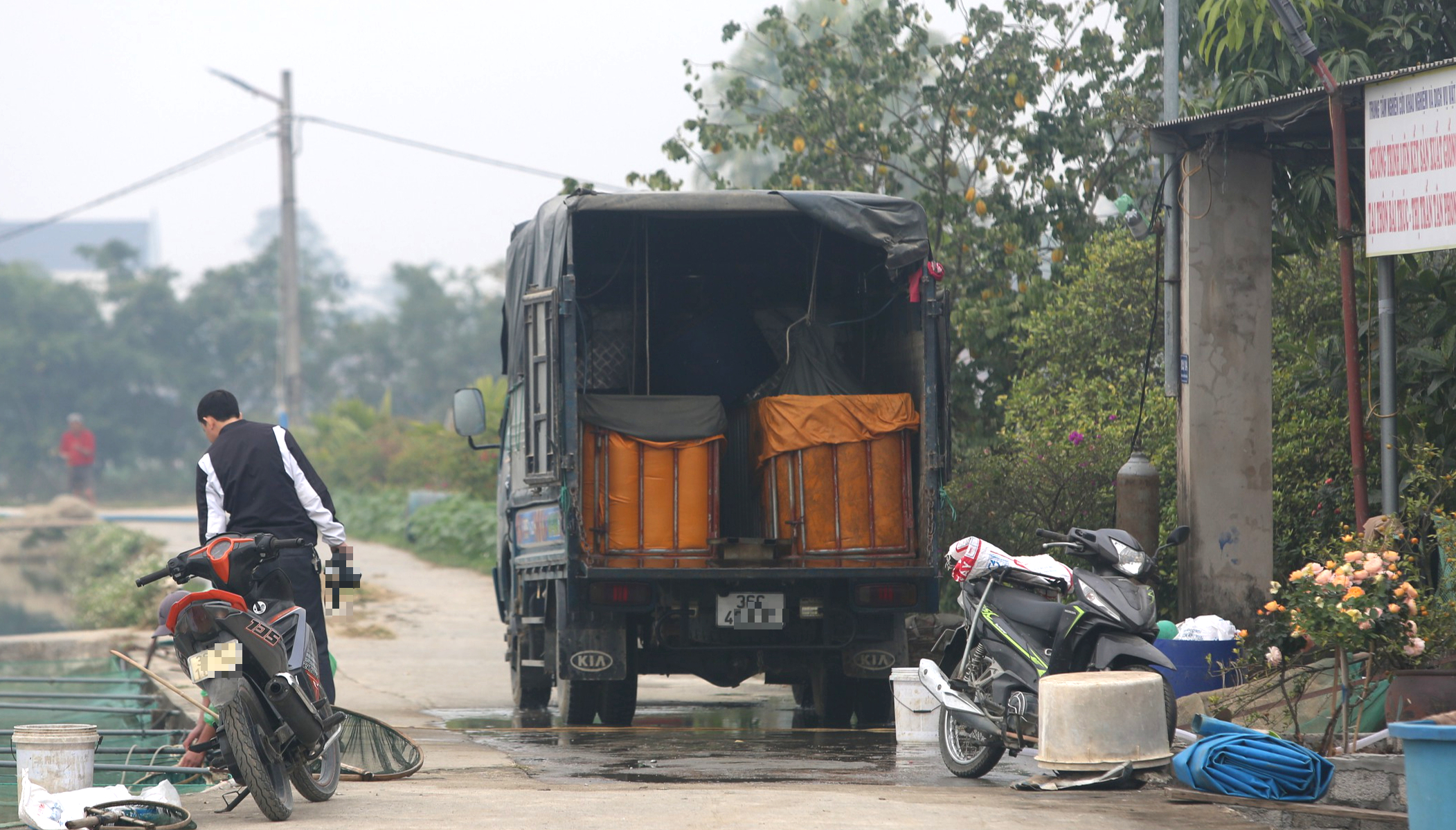 L&agrave;ng sản xuất "phương tiện" cho &ocirc;ng C&ocirc;ng, &ocirc;ng T&aacute;o hối hả thu hoạch- Ảnh 11.