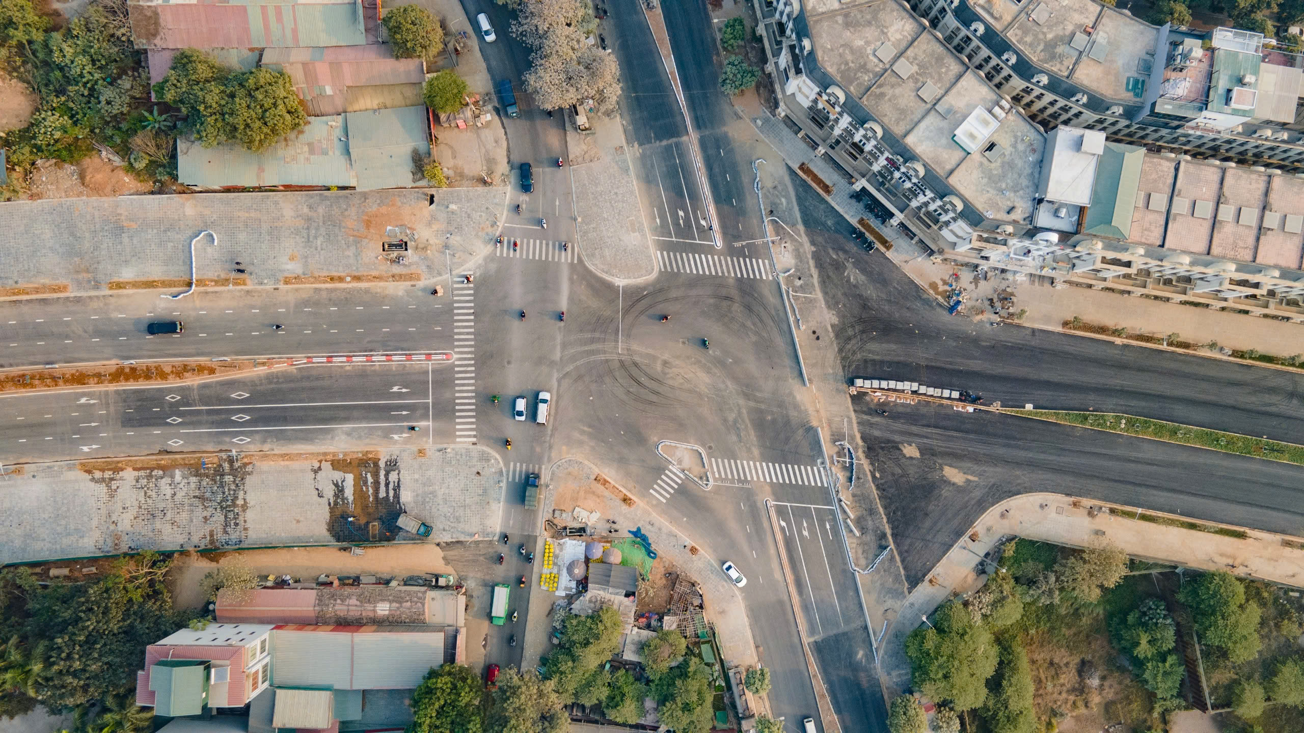 Cận cảnh đường L&ecirc; Quang Đạo trước ng&agrave;y tạm thời th&ocirc;ng tuyến- Ảnh 8.