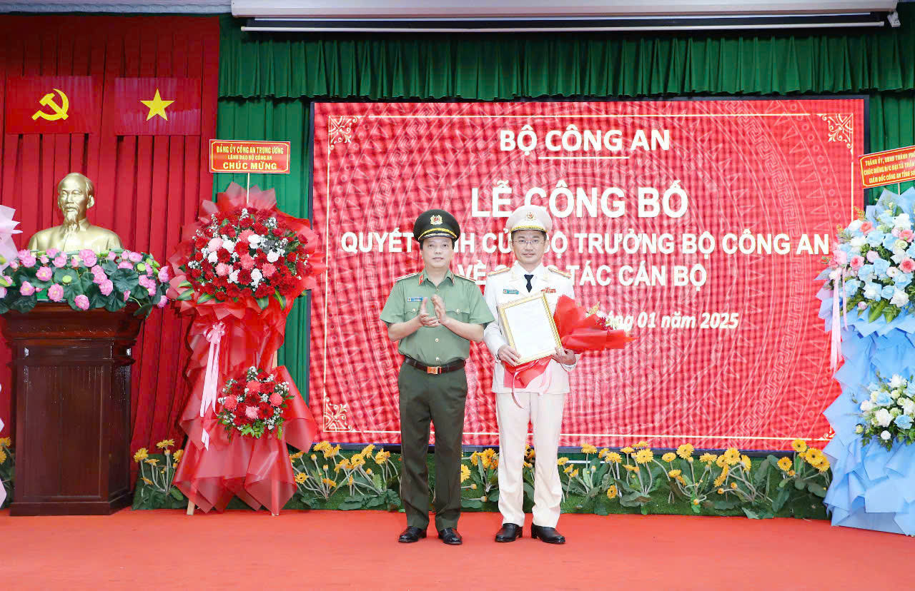 T&acirc;n gi&aacute;m đốc C&ocirc;ng an tỉnh S&oacute;c Trăng l&agrave; ai?- Ảnh 1.